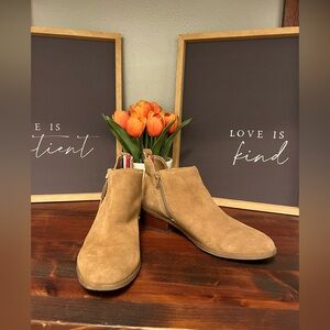 Tommy Hilfiger Suede Ankle Booties - Size 9